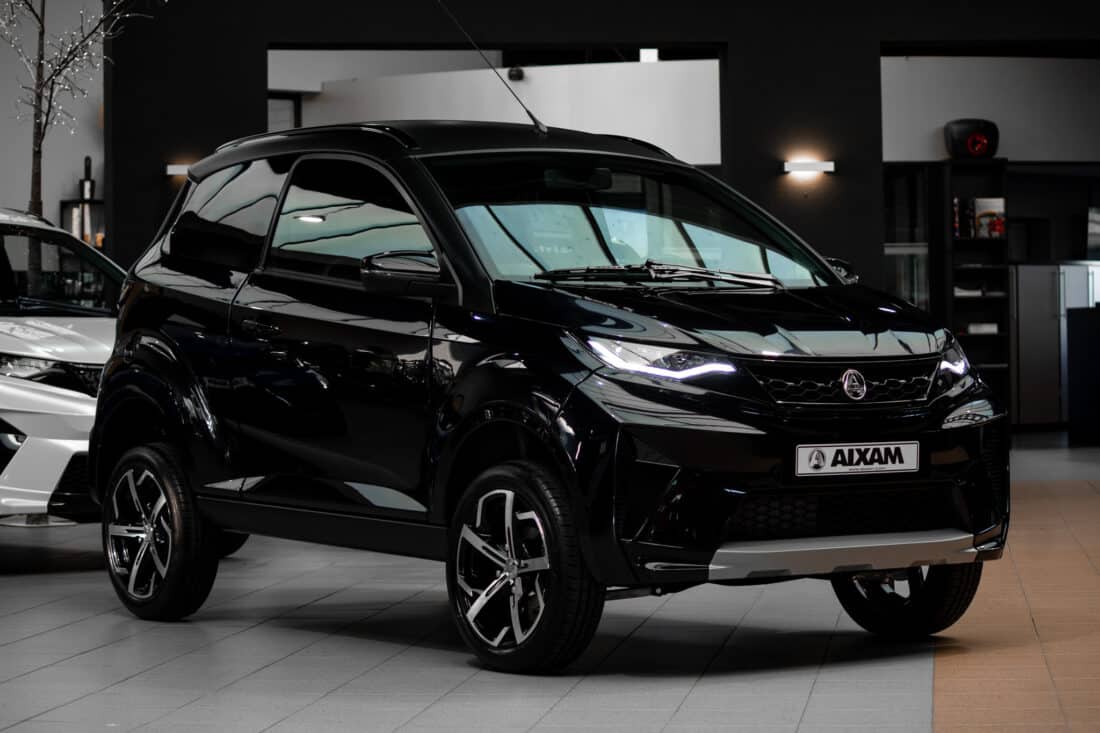 Aixam Crossover Premium Ambition E5 2026 Brommobiel Zwart
