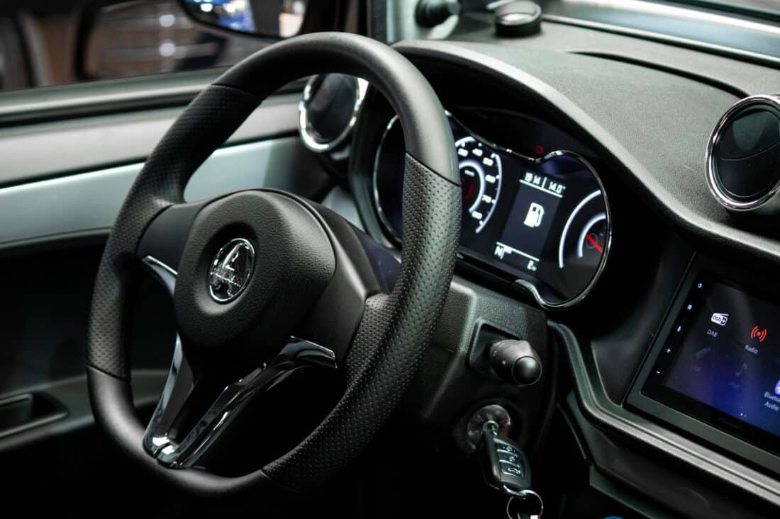 Aixam Crossover Premium Ambition E5 2026 Brommobiel Zwart Metallic