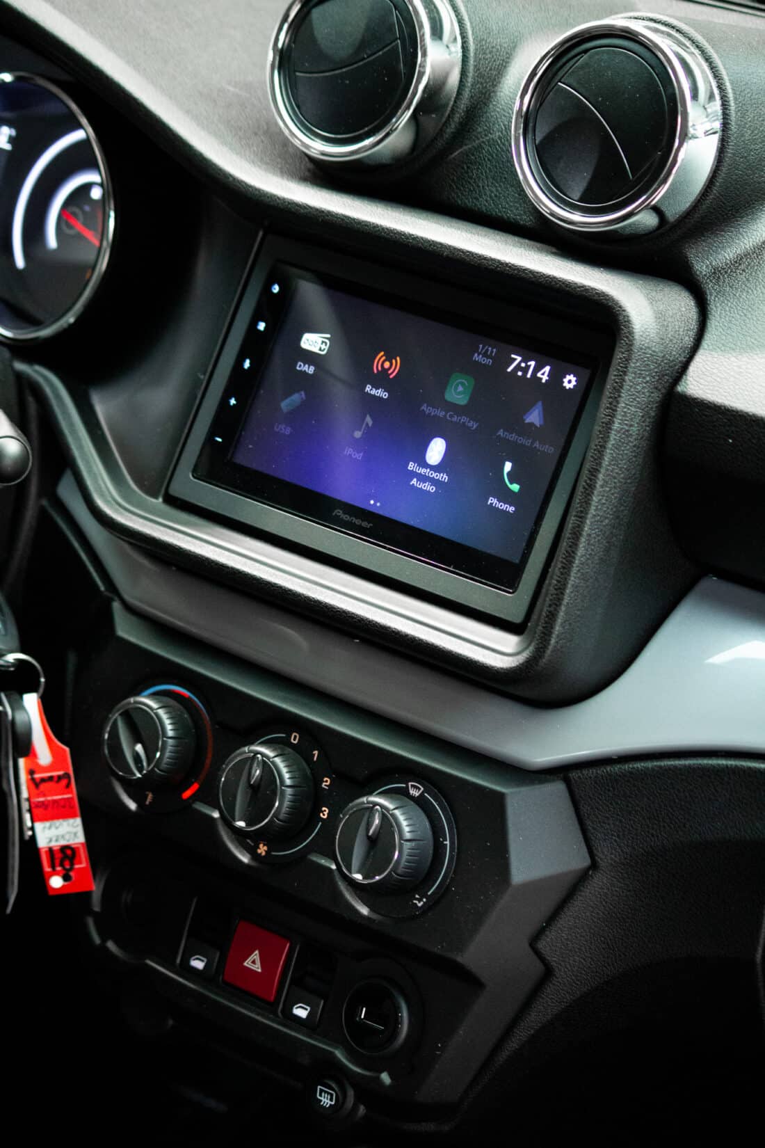 Aixam Crossover Premium Ambition E5 2026 Brommobiel Zwart