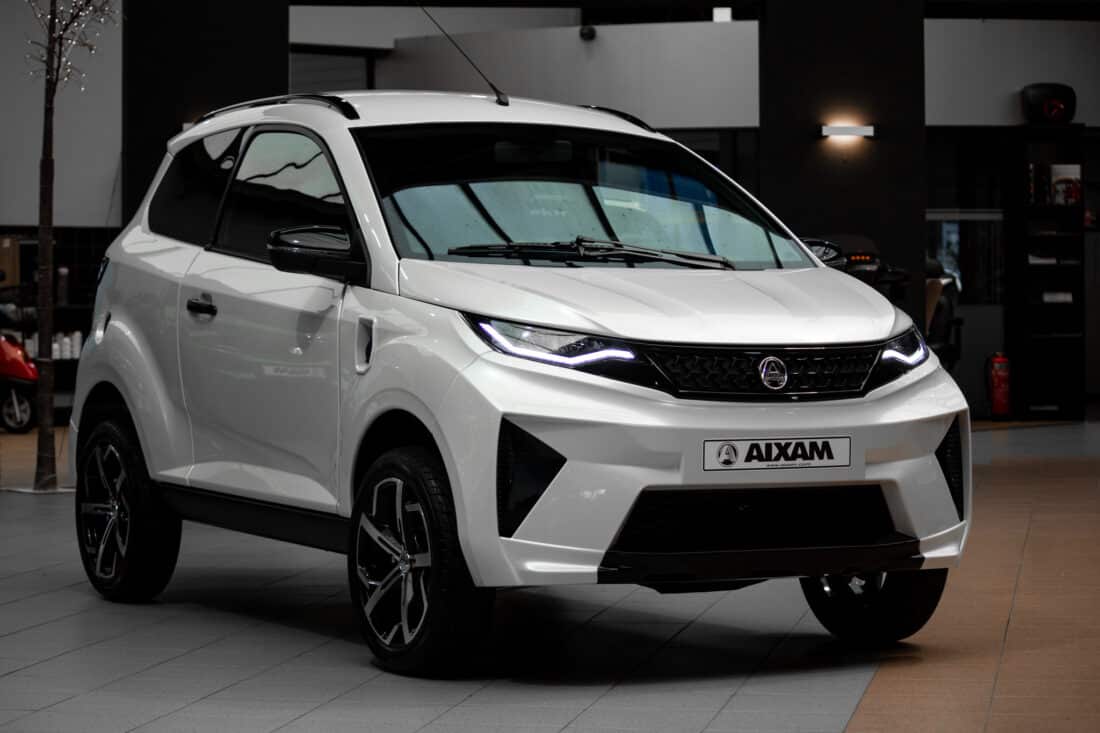 Aixam E Crossover Premium Ambition 2026 Brommobiel Elektrisch Parelmoerwit Metallic