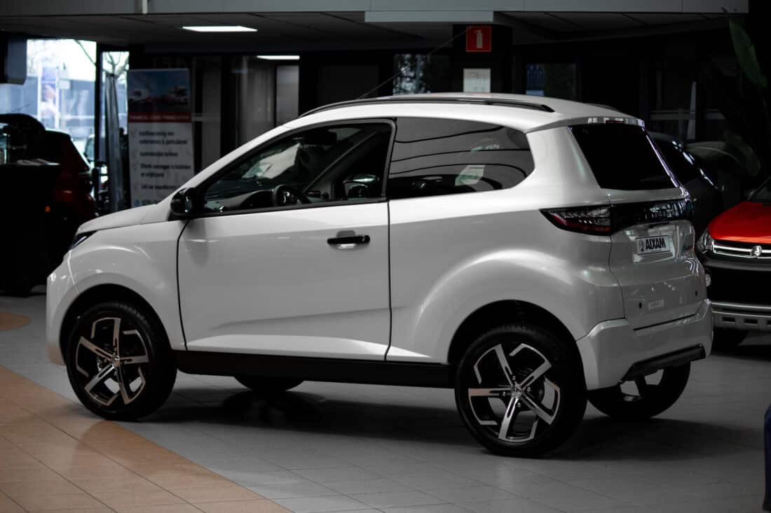 Aixam E Crossover Premium Ambition 2026 Brommobiel Elektrisch Parelmoerwit Metallic