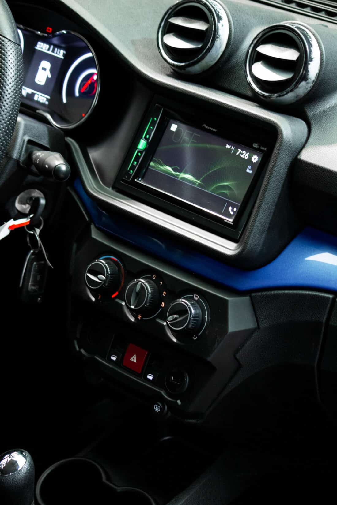 Aixam Crossover Premium Emotion 2021 Brommobiel Occasion Saffierblauw Metallic Aixam Crossover Premium Emotion 2021 Brommobiel Occasion Saffierblauw Metallic