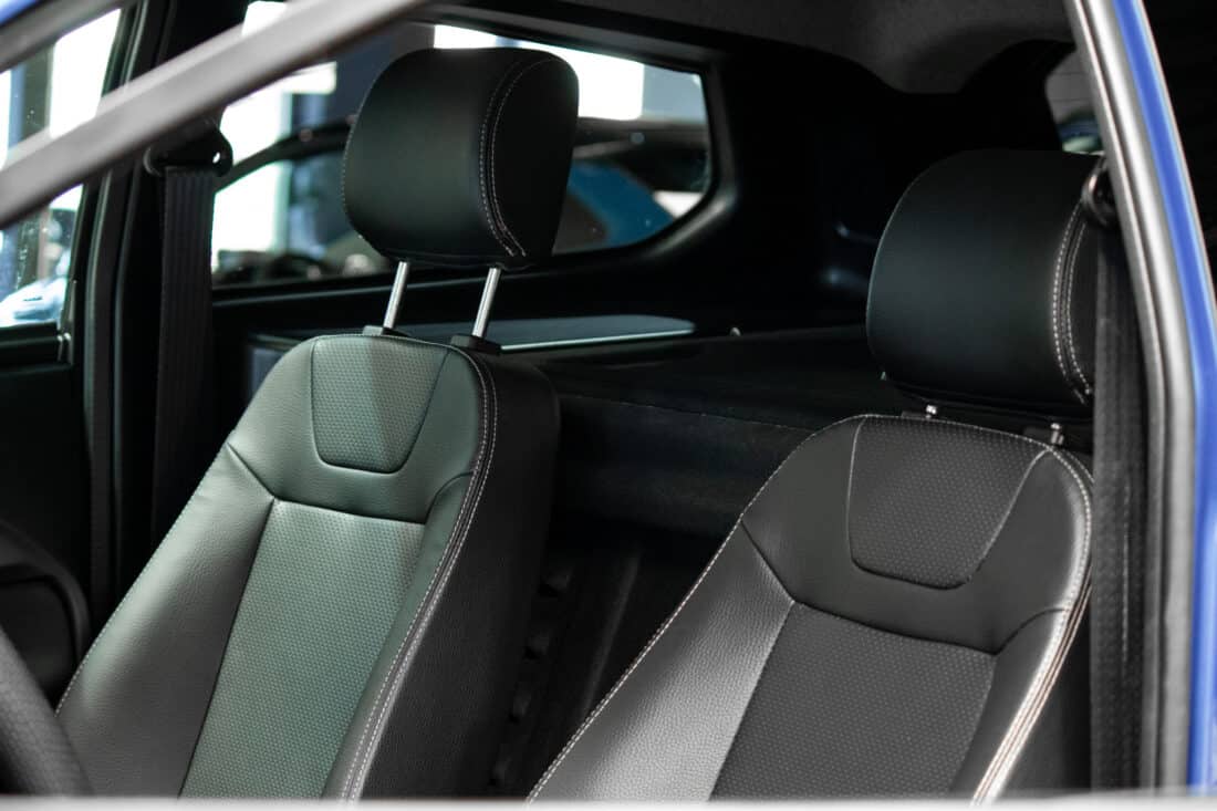 Aixam Crossover Premium Ambition 2024 11 Brommobiel Occasion Saffierblauw Metallic Airco