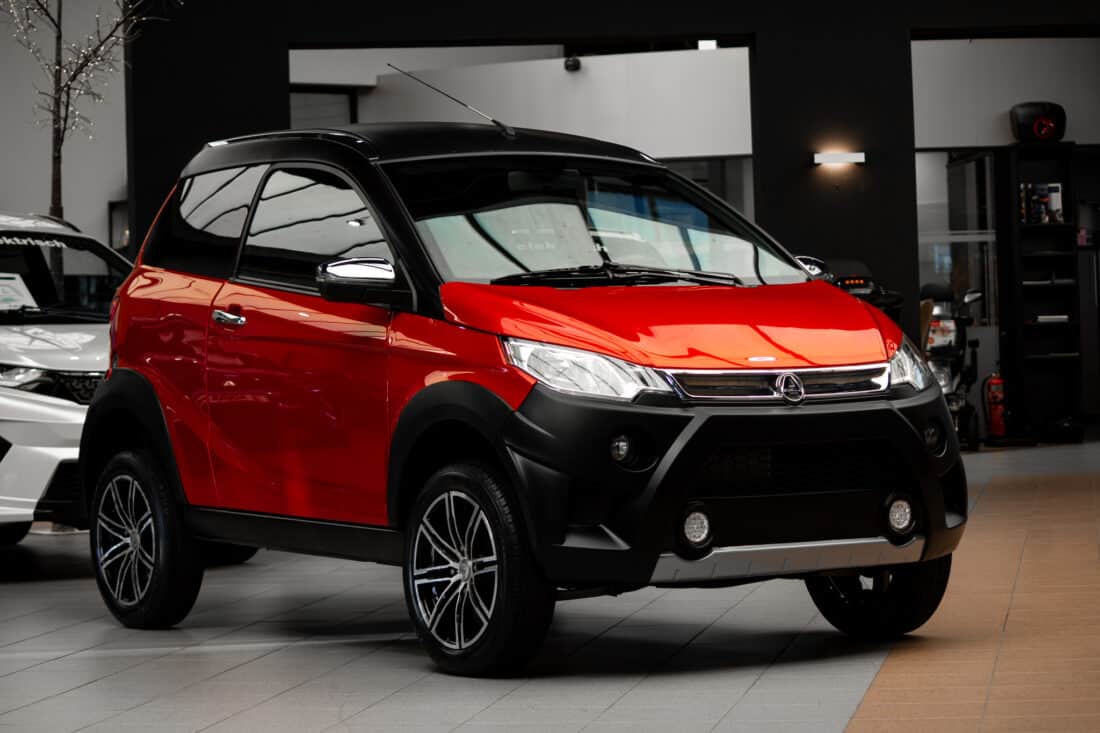 Aixam Crossover Premium Sensation 2019 Brommobiel Occasion Rood Metallic