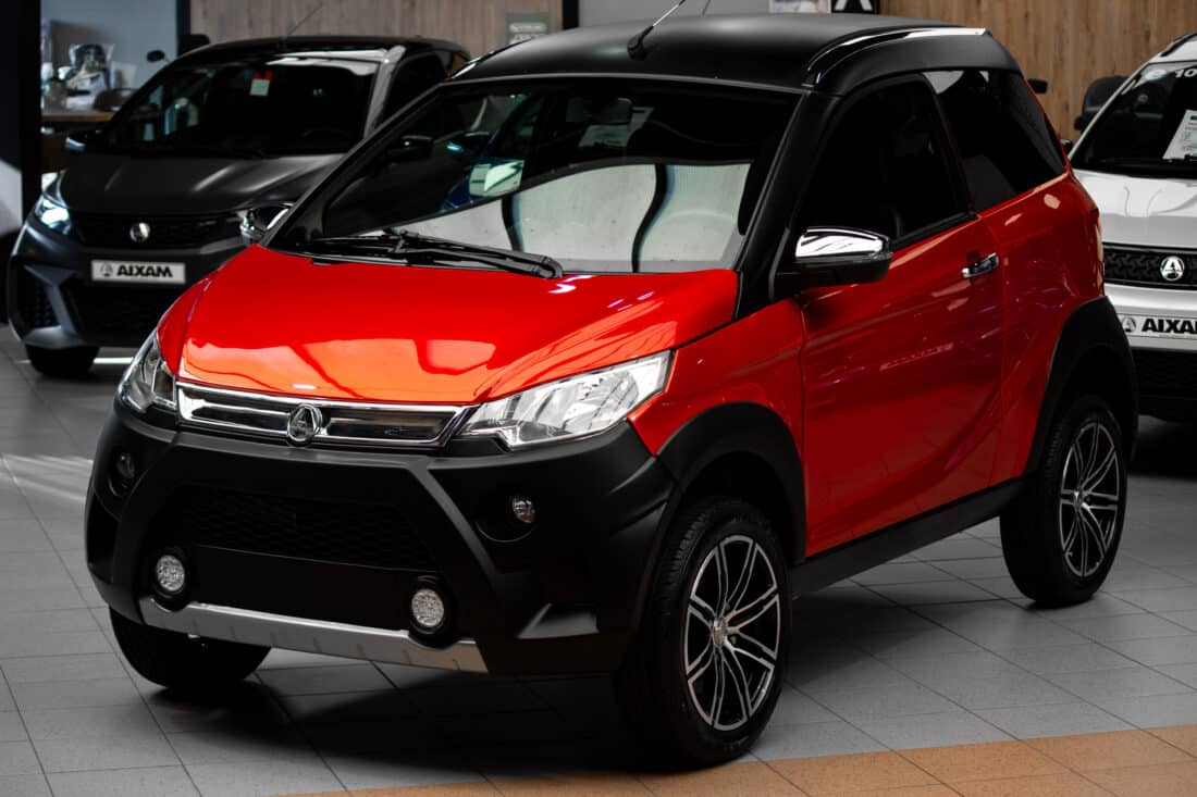 Aixam Crossover Premium Sensation 2019 Brommobiel Occasion Rood Metallic