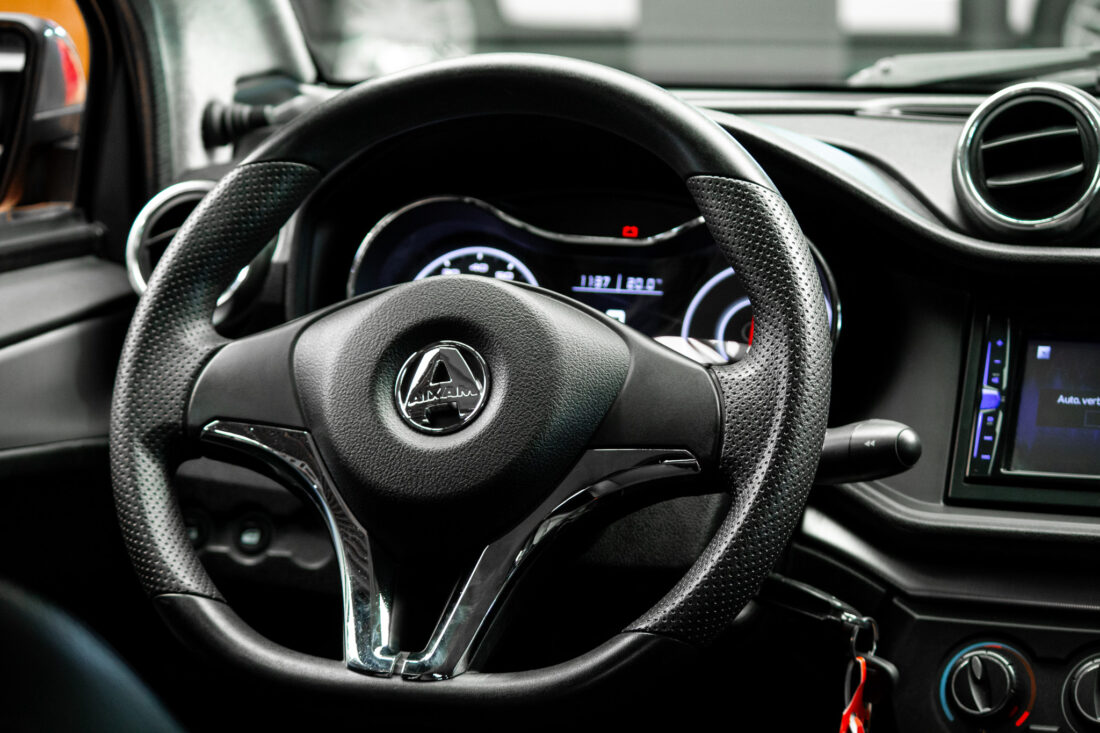 Aixam Crossover Premium Sensation 2019 Brommobiel Occasion Rood Metallic