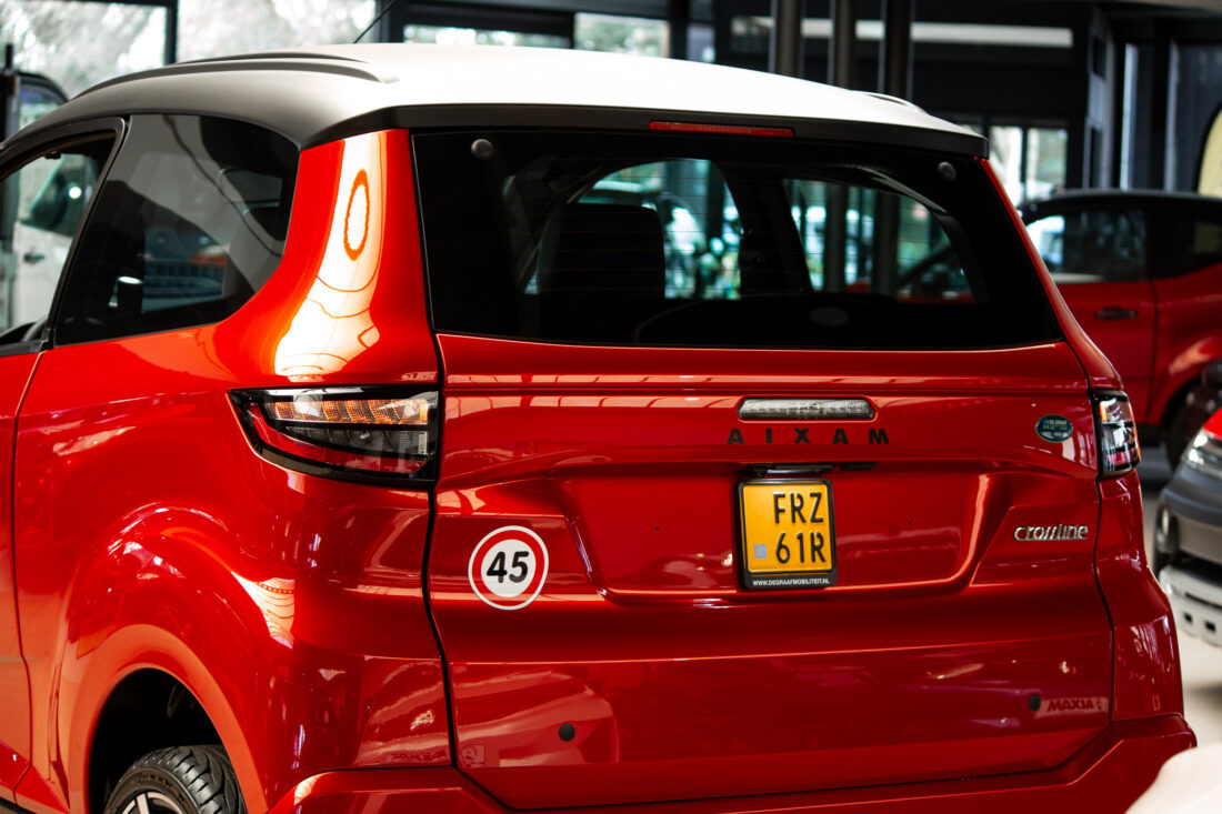 Aixam Crossline Ambition 2023 Brommobiel Occasion Rood Metallic Aixam Crossline Ambition 2023 Brommobiel Occasion Rood Metallic