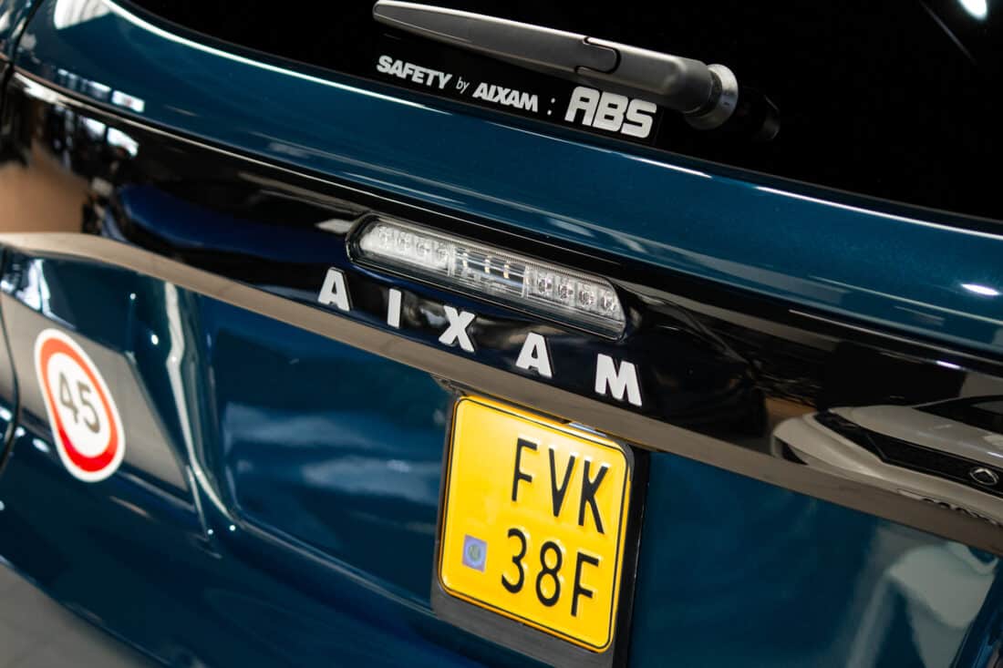 Aixam Crossover Premium Ambition 2025 Brommobiel Occasion Mallardblauw Metallic