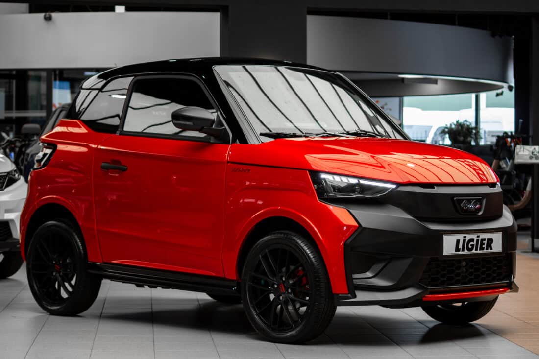 Ligier Js50 Ultimate 2026 Elektrische Brommobiel Toledo Rood Metallic