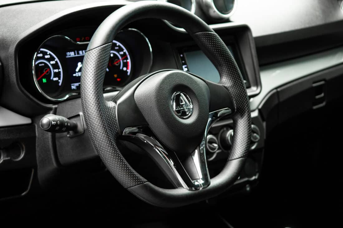 Aixam Coupe Premium Emotion 2022 Brommobiel Occasion Parelmoerrood Metallic