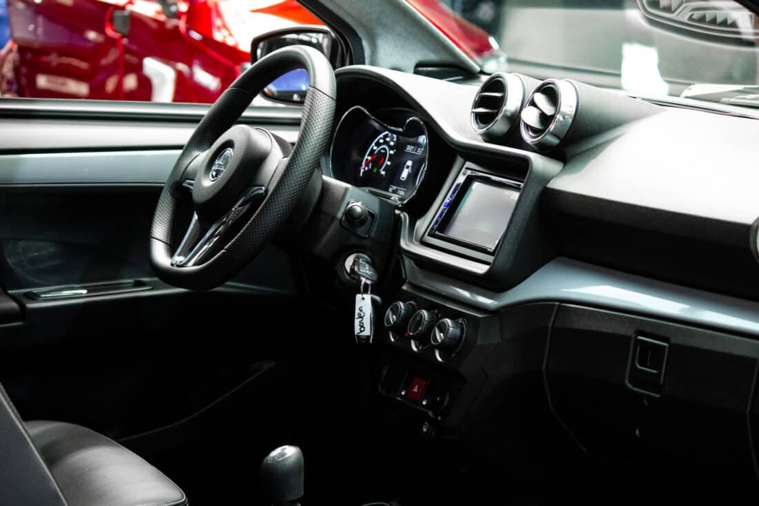 Aixam Crossover Premium Emotion 2020 11 Brommobiel Occasion Rood Metallic