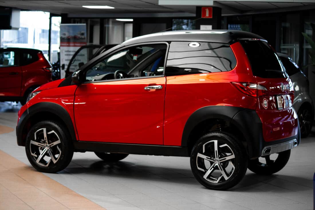 Aixam Crossover Premium Emotion 2020 11 Brommobiel Occasion Rood Metallic