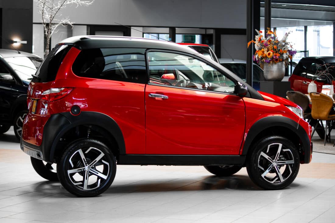 Aixam Crossover Premium Emotion 2020 11 Brommobiel Occasion Rood Metallic