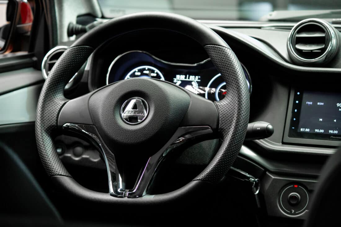 Aixam E Crossover Premium Ambition 2025 Elektrische Brommobiel Occasion Parelmoerrood Metallic