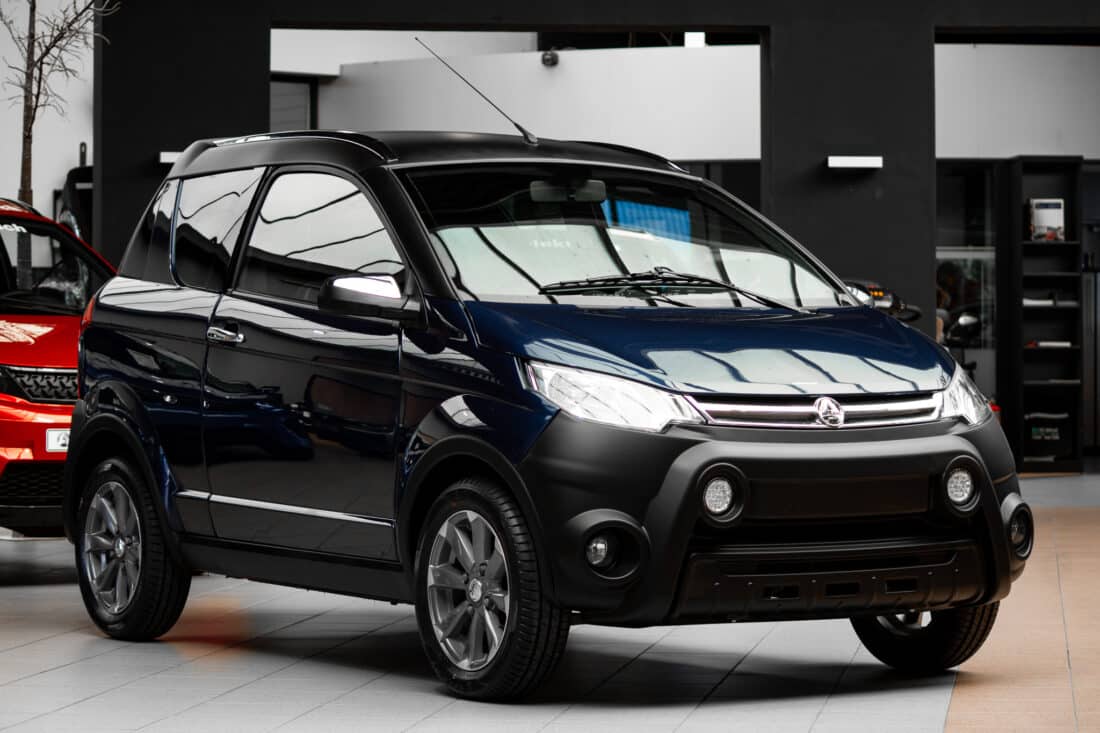 Aixam Crossline Vision 2015 Brommobiel Occasion Marineblauw Metallic