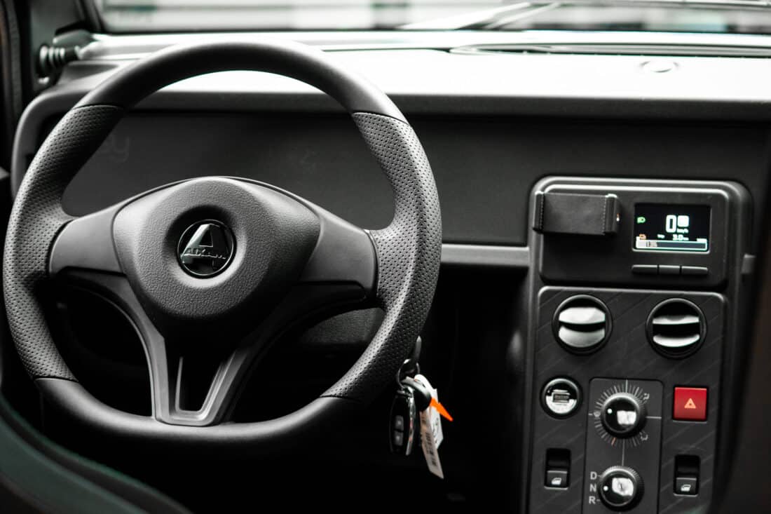 Aixam E Easy Chic 7 5kwh Brommobiel Elektrisch Nieuw Titianiumgrijs