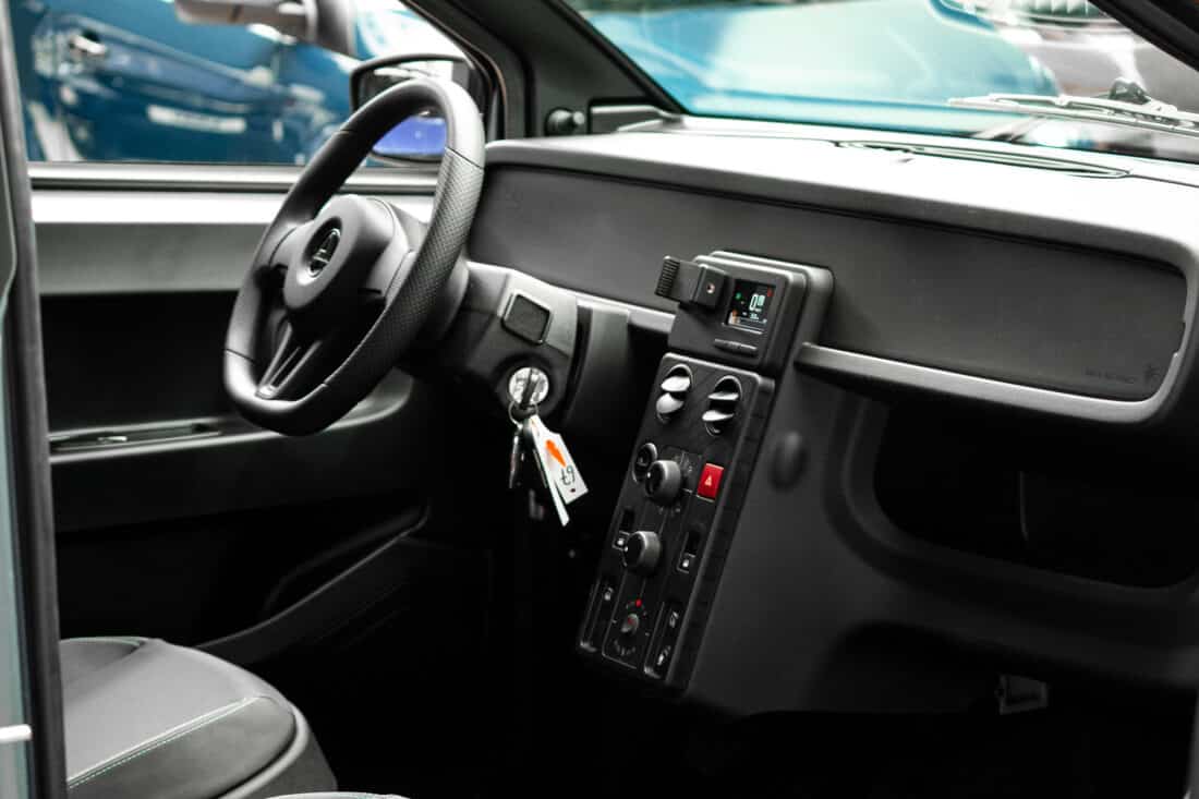 Aixam E Easy Chic 7 5kwh Brommobiel Elektrisch Nieuw Titianiumgrijs