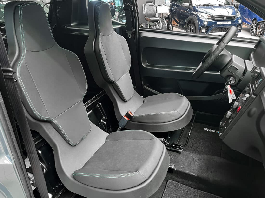 Aixam E Easy Chic 7 5kwh Brommobiel Elektrisch Nieuw Titianiumgrijs