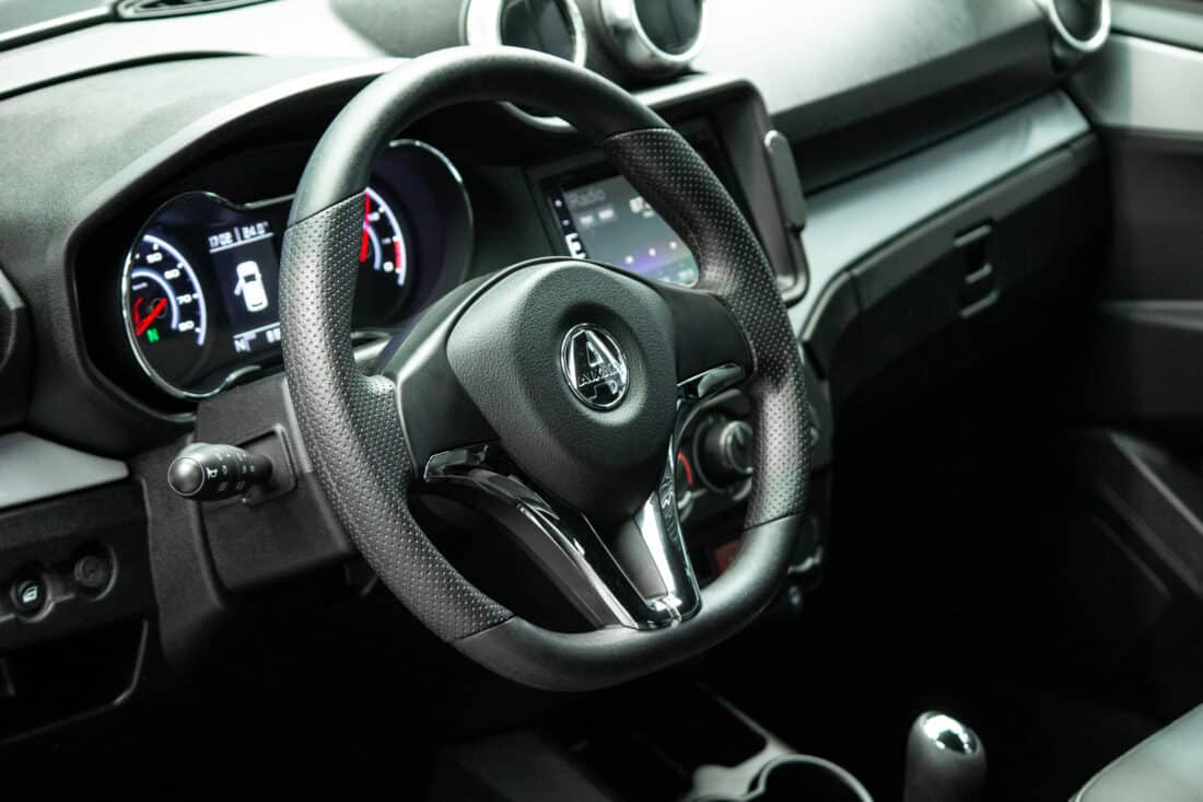 Aixam E Coup Premium Emotion 2022 Elektrische Brommobiel Occasion Zilvergrijs Metallic