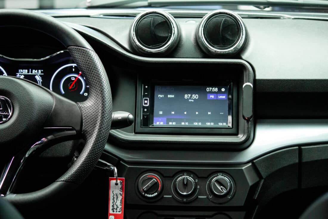 Aixam E Coup Premium Emotion 2022 Elektrische Brommobiel Occasion Zilvergrijs Metallic