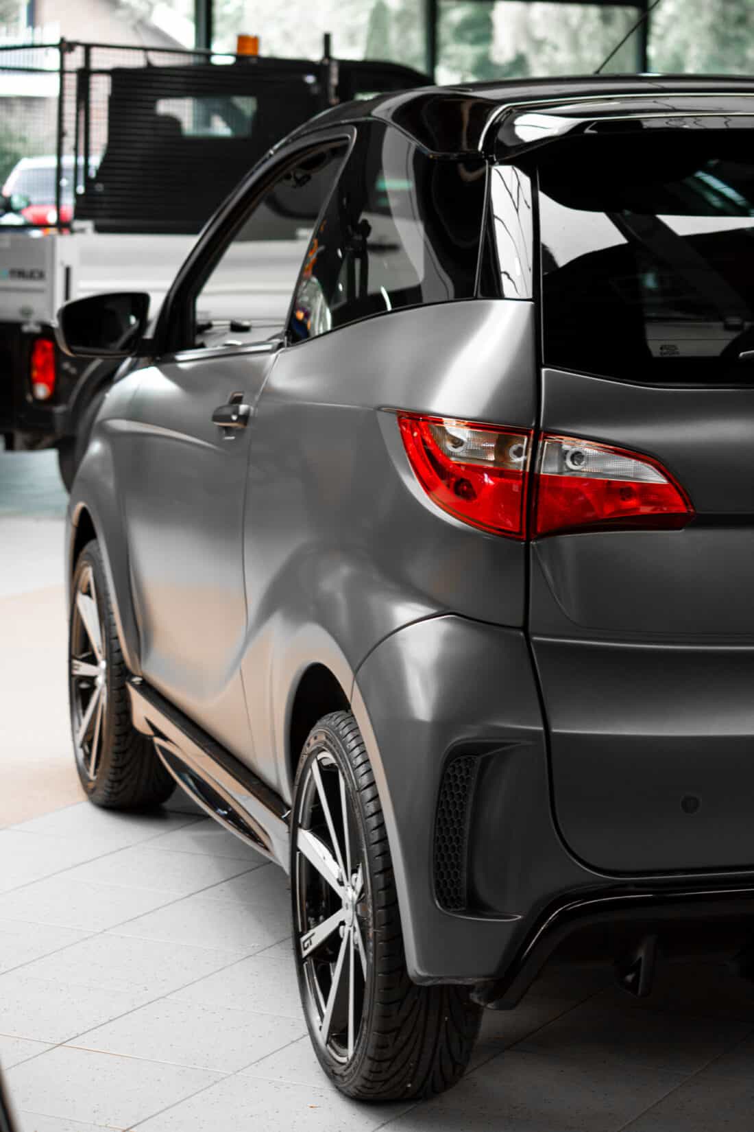 Aixam E Coup Gti Emotion 2023 Elektrische Brommobiel Occasion Staalgrijs Mat Aixam E Coup Gti Emotion 2023 Elektrische Brommobiel Occasion Staalgrijs Mat