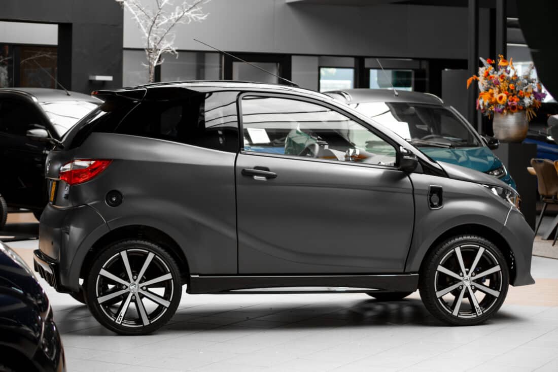 Aixam E Coup Gti Emotion 2023 Elektrische Brommobiel Occasion Staalgrijs Mat Aixam E Coup Gti Emotion 2023 Elektrische Brommobiel Occasion Staalgrijs Mat