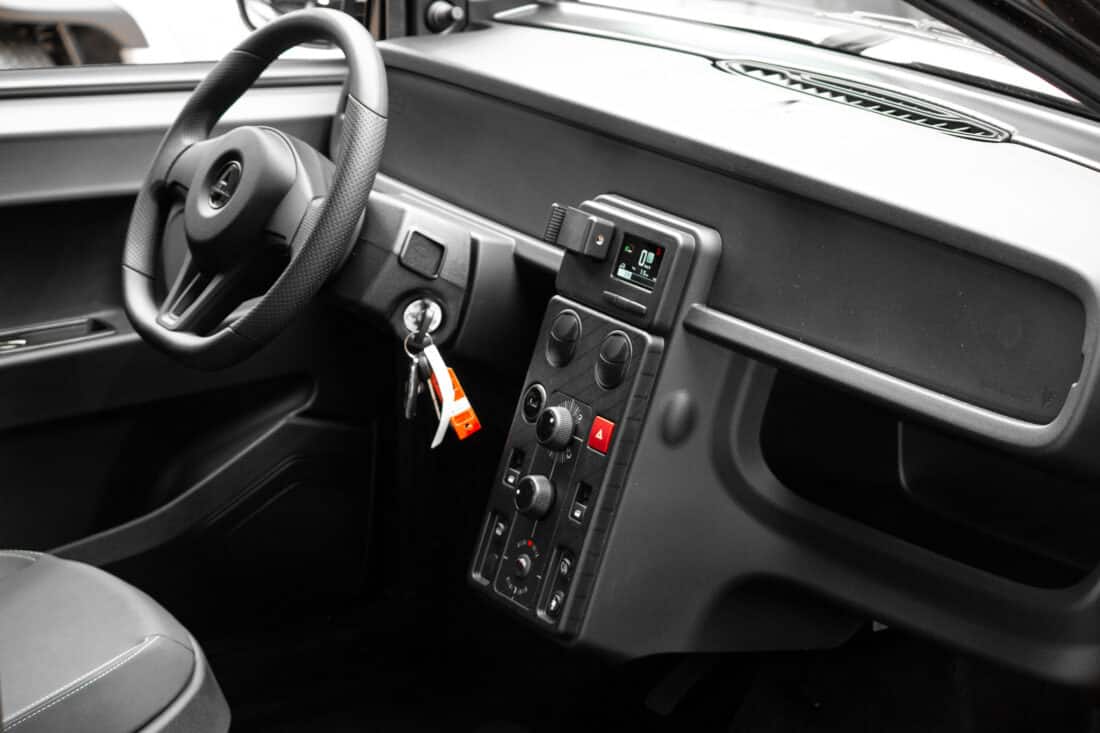 Aixam E Easy Chic 7 5kwh Brommobiel Elektrisch Nieuw Puur Wit Aixam E Easy Chic 7 5kwh Brommobiel Elektrisch Nieuw Puur Wit