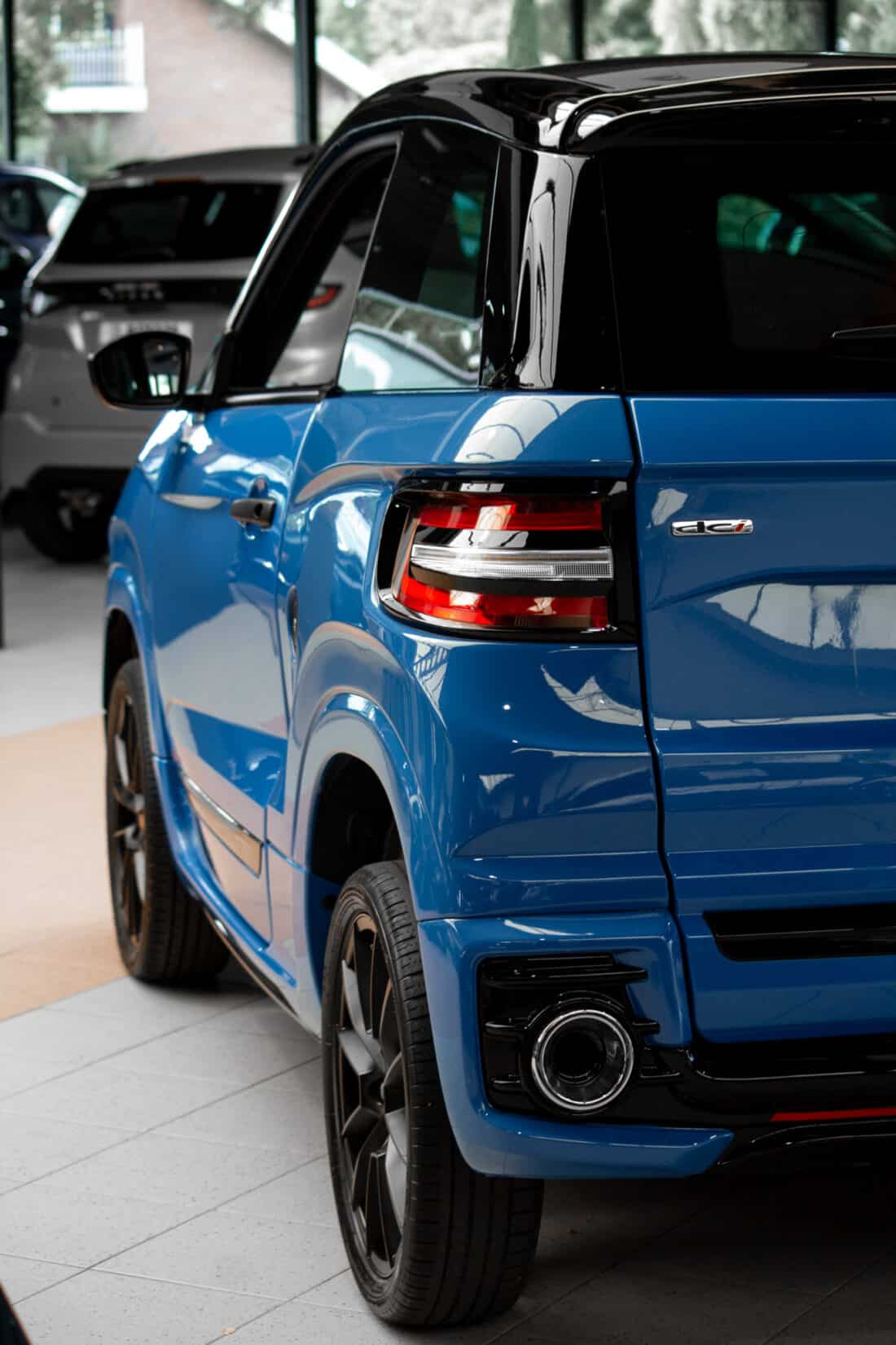 Ligier Js 60 Sport Ultimate Dci 2024 Brommobiel Occasion Reefblue Ligier Js 60 Sport Ultimate Dci 2024 Brommobiel Occasion Reefblue
