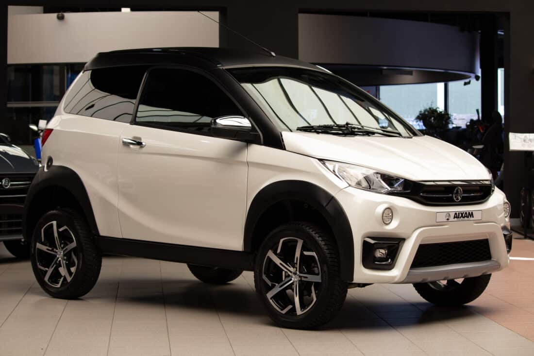 Aixam Crossover Premium Emotion 2023 Brommobiel Occasion Parelmoer Wit Aixam Crossover Premium Emotion 2023 Brommobiel Occasion Parelmoer Wit