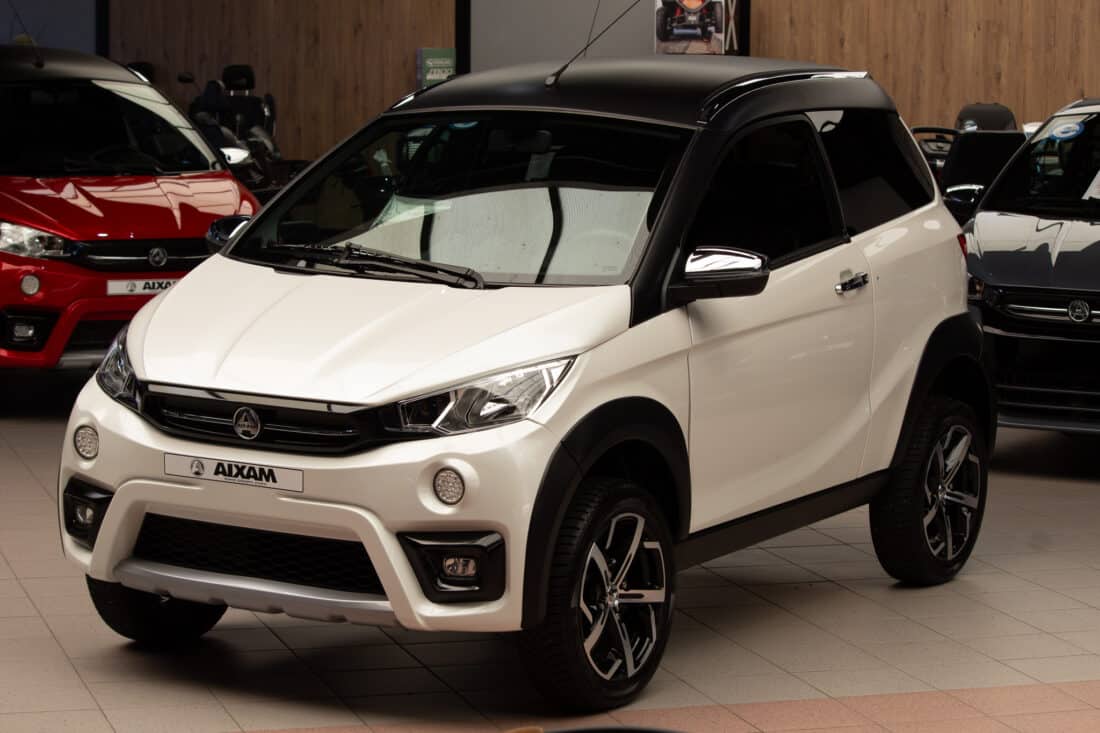Aixam Crossover Premium Emotion 2023 Brommobiel Occasion Parelmoer Wit Aixam Crossover Premium Emotion 2023 Brommobiel Occasion Parelmoer Wit