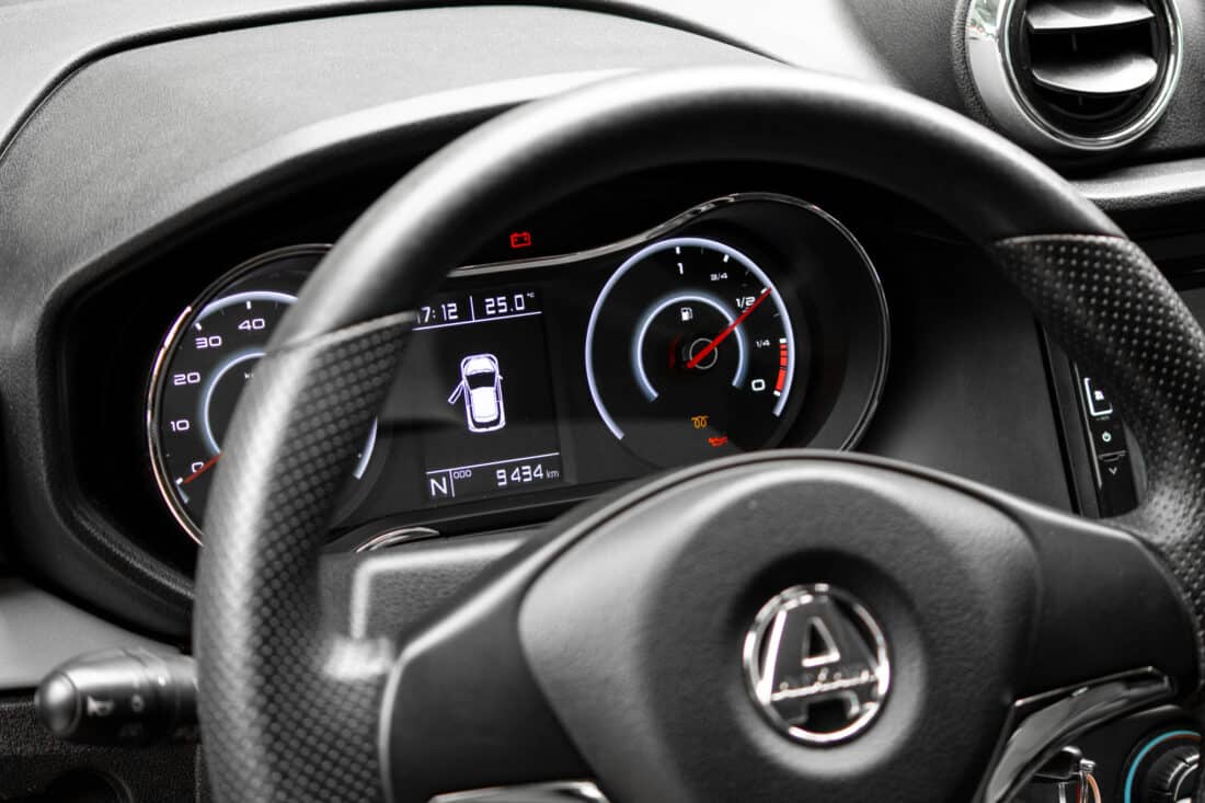 Aixam Crossover Premium Emotion 2022 Brommobiel Occasion Titaniumgrijs Metallic Aixam Crossover Premium Emotion 2022 Brommobiel Occasion Titaniumgrijs Metallic