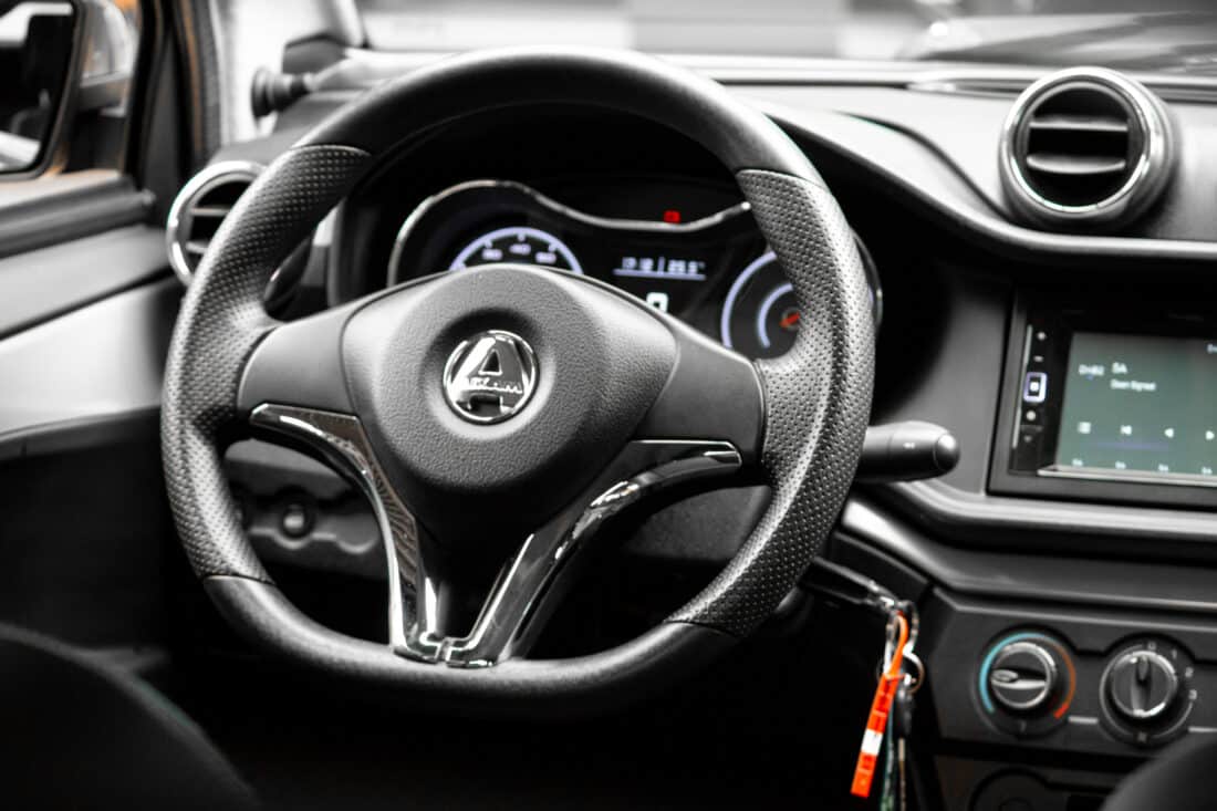 Aixam Crossover Premium Emotion 2022 Brommobiel Occasion Titaniumgrijs Metallic Aixam Crossover Premium Emotion 2022 Brommobiel Occasion Titaniumgrijs Metallic