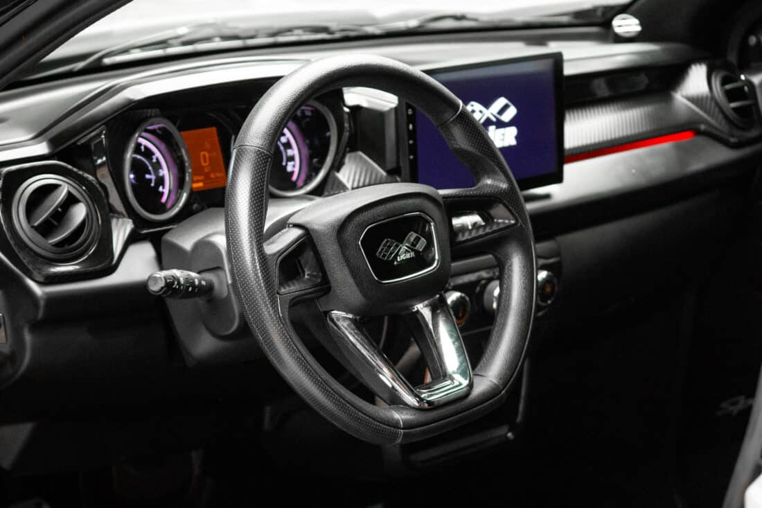 Ligier Js 60 Sport Ultimate Dci 2024 Brommobiel Occasion Asphaltgrijs Ligier Js 60 Sport Ultimate Dci 2024 Brommobiel Occasion Asphaltgrijs