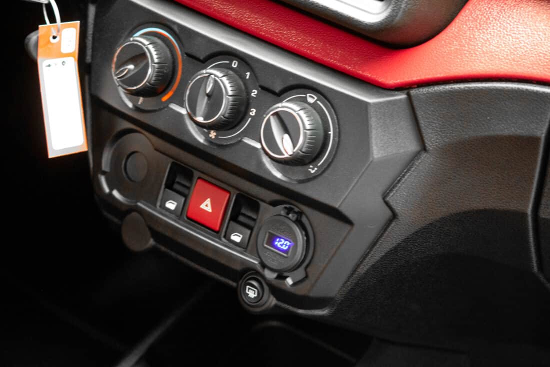 Aixam Crossover Premium Emotion 2023 Brommobiel Occasion Parelmoerrood Metallic