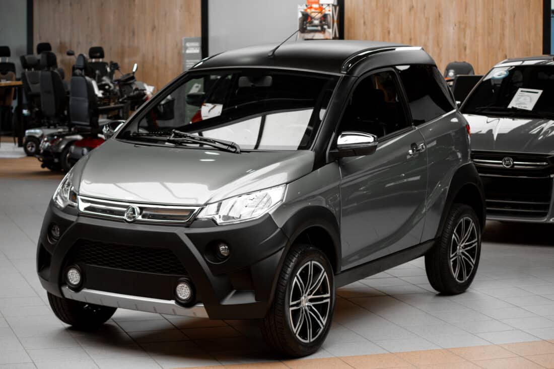 Aixam Crossover Premium Sensatioin 2019 Brommobiel Occasion Titaniumgrijs Metallic