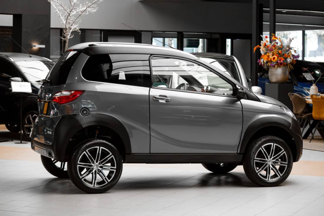Aixam Crossover Premium Sensatioin 2019 Brommobiel Occasion Titaniumgrijs Metallic