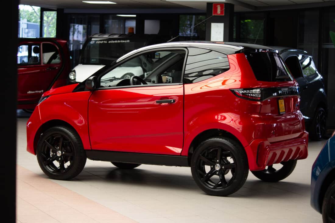 Aixam E City Sport Ambition 2024 Elektrische Brommobiel Occasion Parelmoerrood Metallic Aixam E City Sport Ambition 2024 Elektrische Brommobiel Occasion Parelmoerrood Metallic