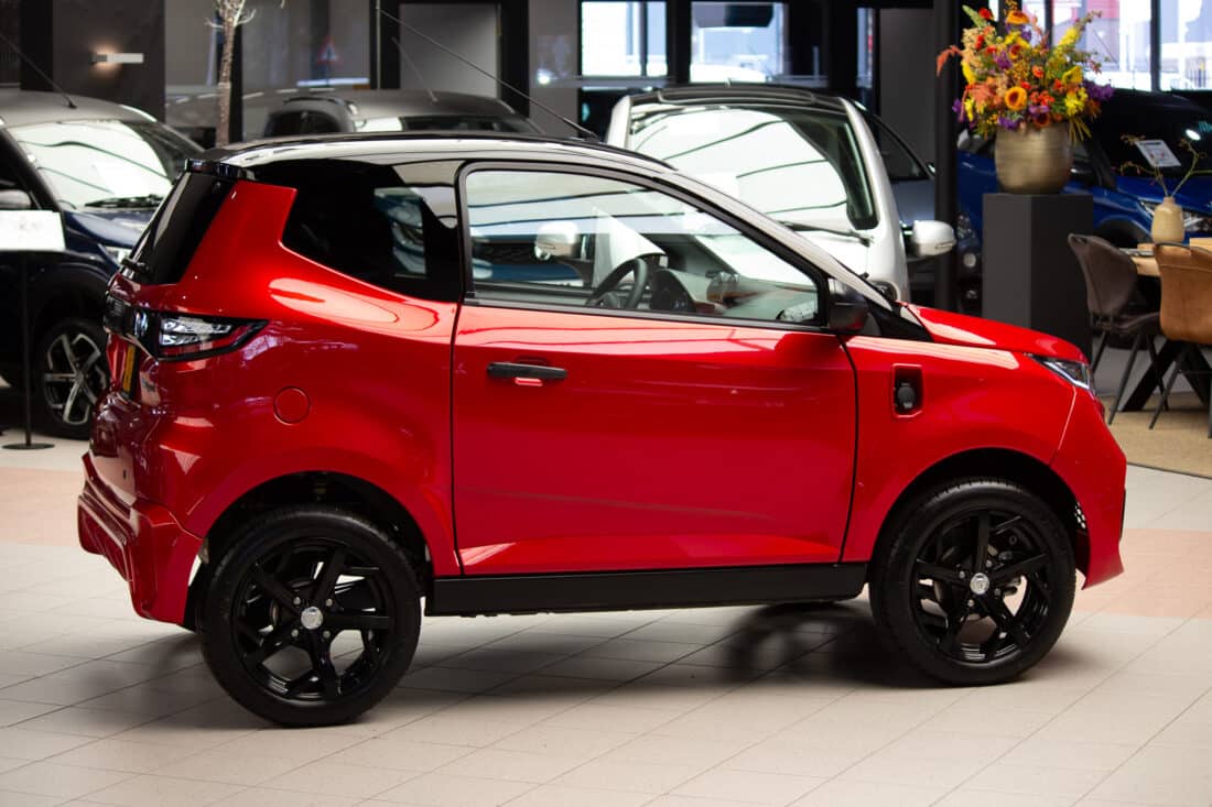 Aixam E City Sport Ambition 2024 Elektrische Brommobiel Occasion Parelmoerrood Metallic Aixam E City Sport Ambition 2024 Elektrische Brommobiel Occasion Parelmoerrood Metallic