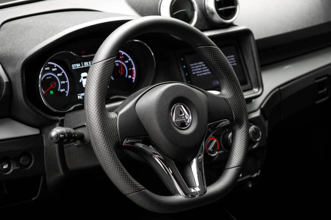 Aixam E Crossover Premium Emotion 2023 Elektrische Brommobiel Occasion Titaniumgrijs Metallic