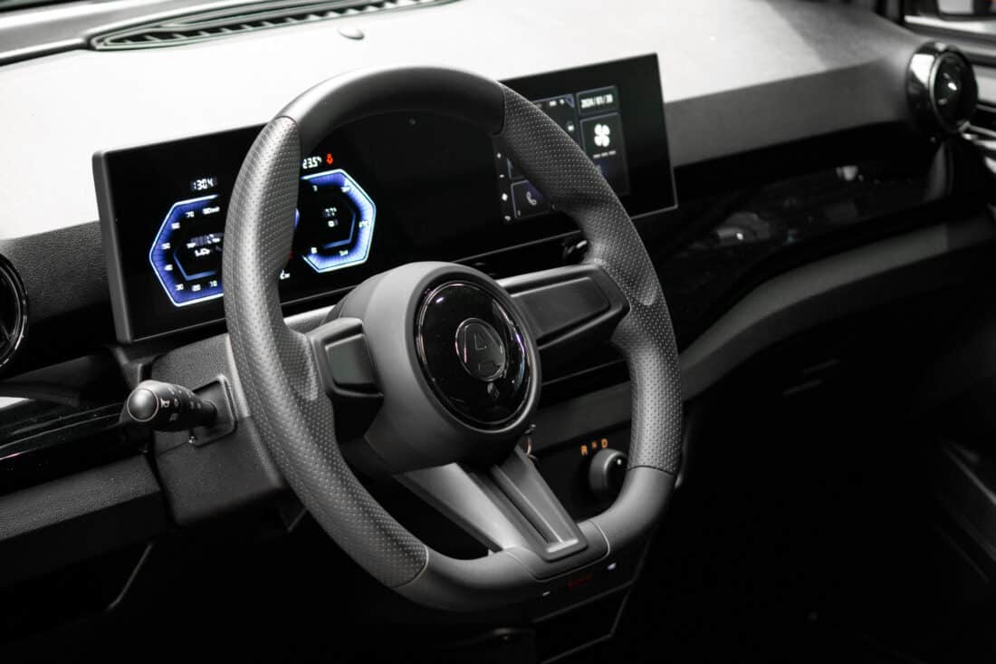 Aixam E Coup Sport Ambition 2026 Brommobiel Elektrisch Nieuw S10 2 Titanium