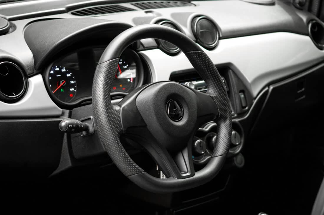 Aixam Minauto Cross 2020 Brommobiel Occasion Zilver Aixam Minauto Cross 2020 Brommobiel Occasion Zilver