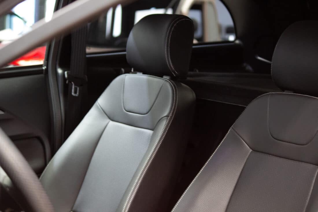 Aixam E Crossover Premium Emotion 2022 Elektrische Brommobiel Occasion Parelmoer Rood Aixam E Crossover Premium Emotion 2022 Elektrische Brommobiel Occasion Parelmoer Rood