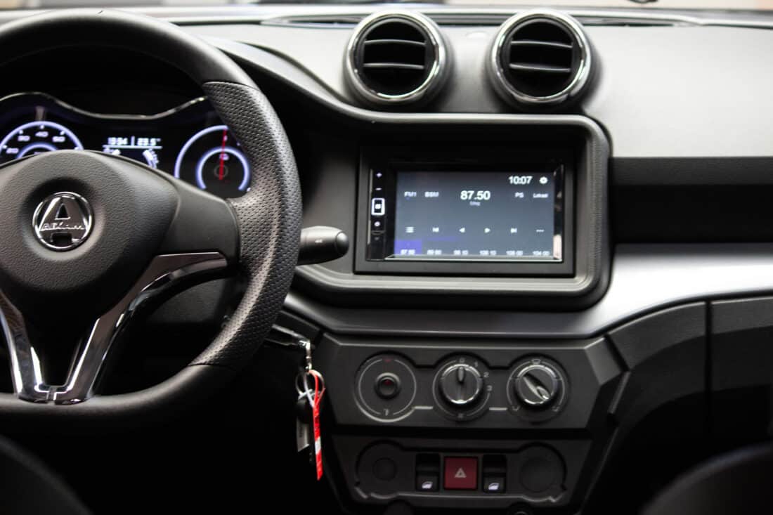 Aixam E Crossover Premium Emotion 2022 Elektrische Brommobiel Occasion Parelmoer Rood Aixam E Crossover Premium Emotion 2022 Elektrische Brommobiel Occasion Parelmoer Rood
