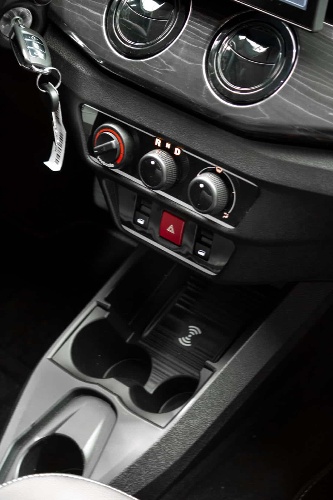 Aixam E Crossover Premium Ambition S10 2 2026 Brommobiel Occasion Parelmoer Rood