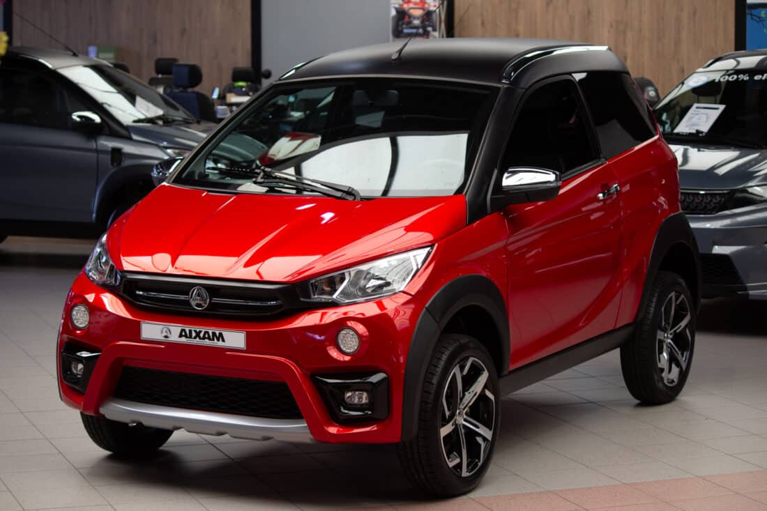 Aixam Crossover Premium Emotion 2023 Brommobiel Occasion Parelmoer Rood Aixam Crossover Premium Emotion 2023 Brommobiel Occasion Parelmoer Rood