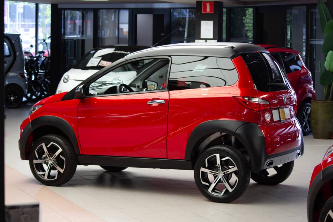 Aixam Crossover Premium Emotion 2023 Brommobiel Occasion Parelmoer Rood Aixam Crossover Premium Emotion 2023 Brommobiel Occasion Parelmoer Rood