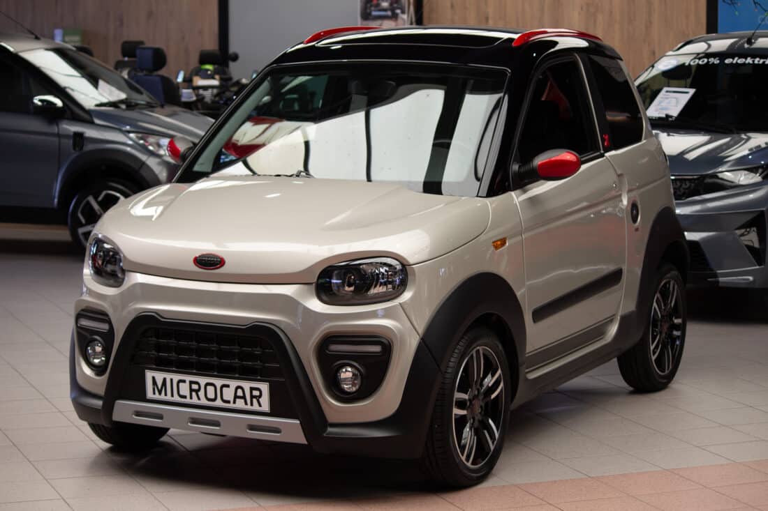 Microcar M Go 6 X Dci 2022 Brommobiel Occasion Desert Grey