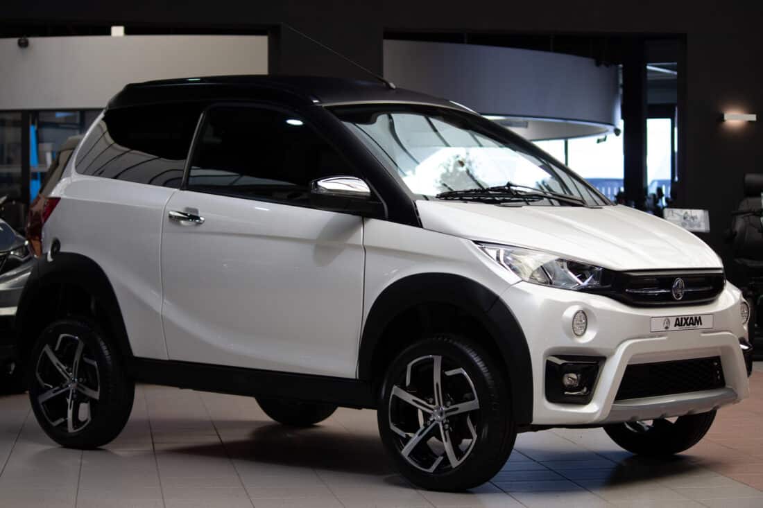 Aixam Crossover Premium Emotion 2022 Brommobiel Occasion Parelmoer Wit Aixam Crossover Premium Emotion 2022 Brommobiel Occasion Parelmoer Wit