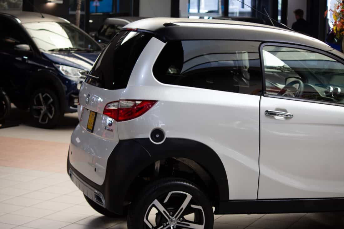 Aixam Crossover Premium Emotion 2022 Brommobiel Occasion Parelmoer Wit Aixam Crossover Premium Emotion 2022 Brommobiel Occasion Parelmoer Wit
