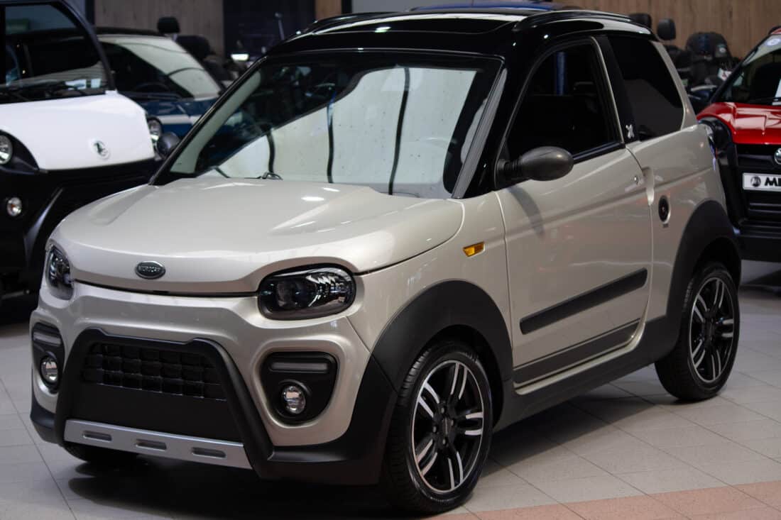 Microcar M Go 6 X Dci 2021 Brommobiel Occasion Desert Grey